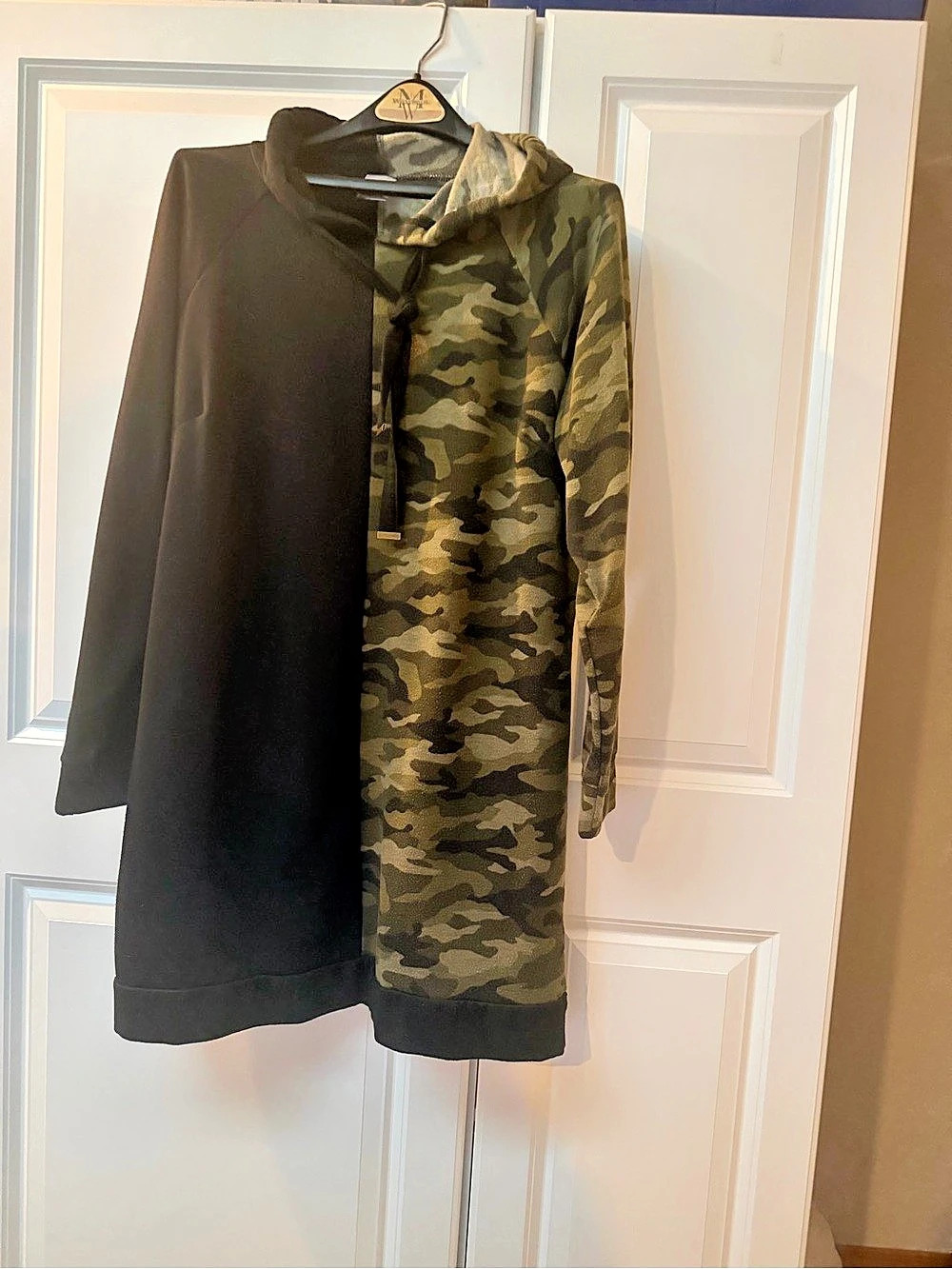 No Boundaries Camo Long Sleeve Coat in Black & Green XXL (19)